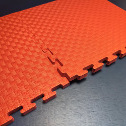 Мягкий пол в детскую комнату, коврики-пазлы из ЭВА 50х50x2 см. Красный.